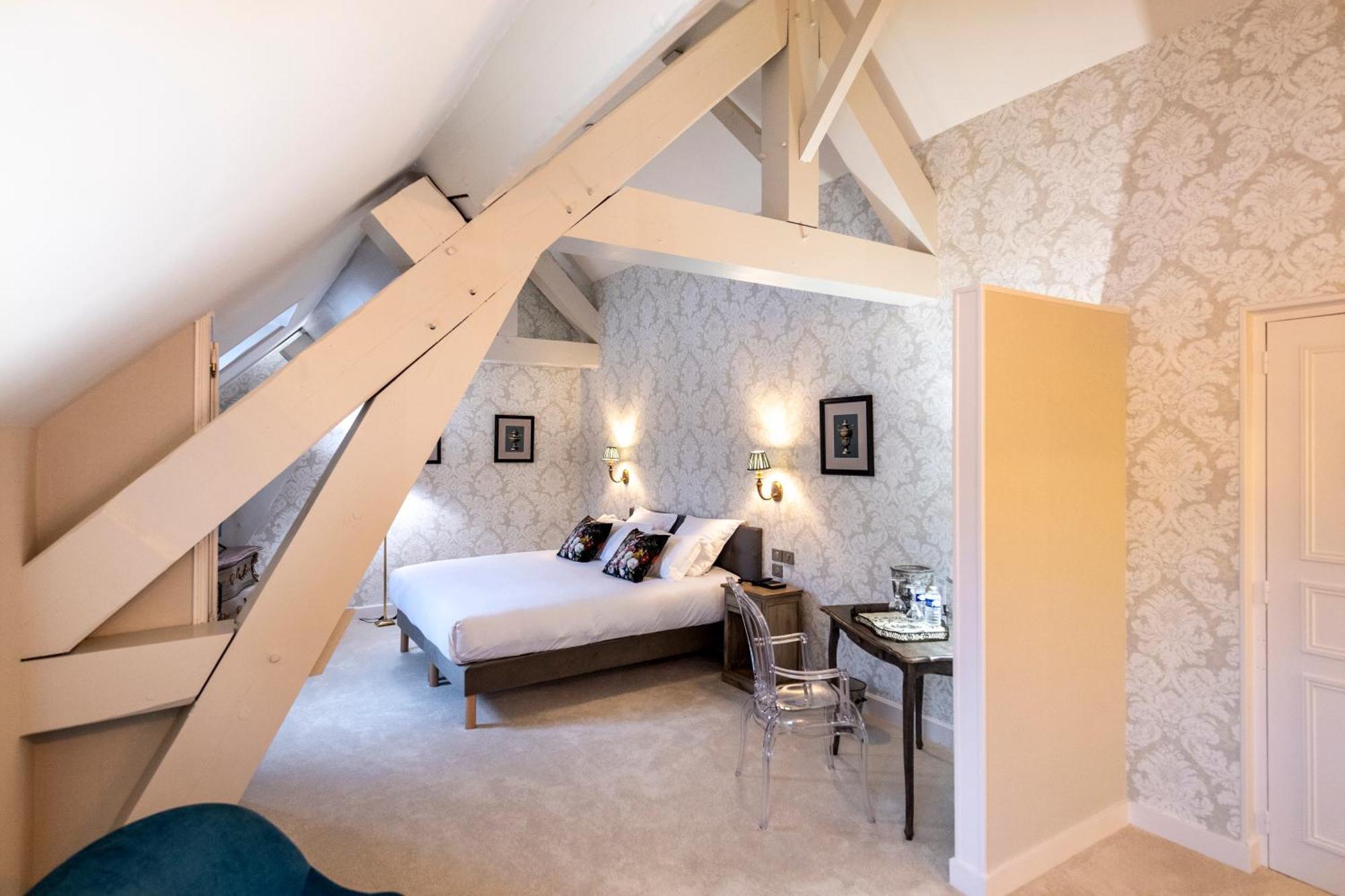 Hotel De La Poste 阿瓦隆 外观 照片