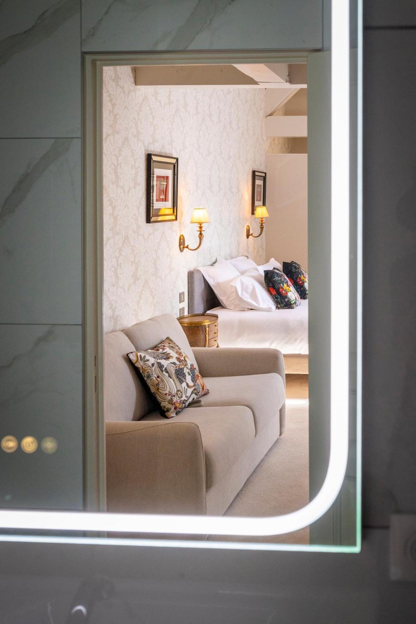 Hotel De La Poste 阿瓦隆 外观 照片