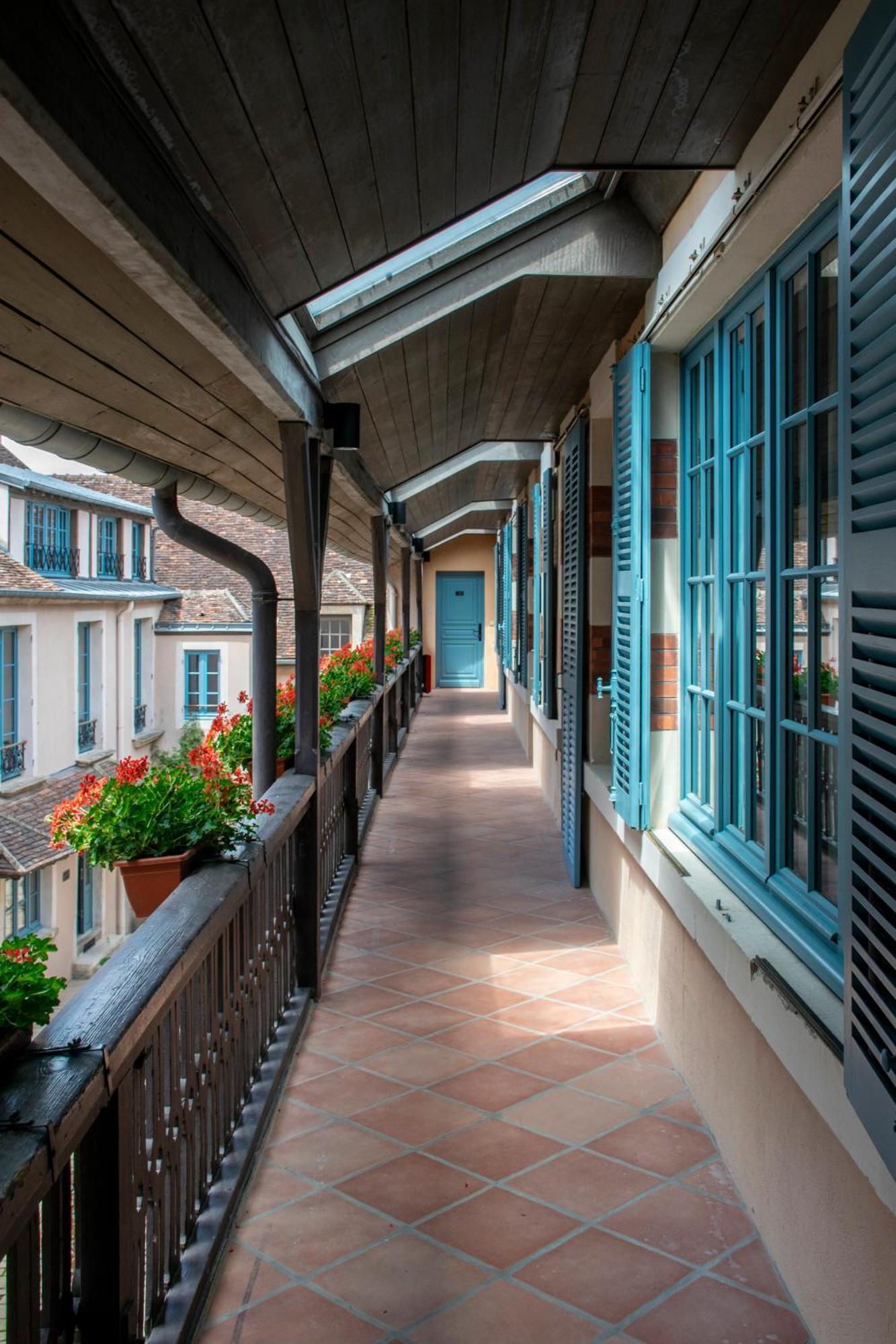 Hotel De La Poste 阿瓦隆 外观 照片