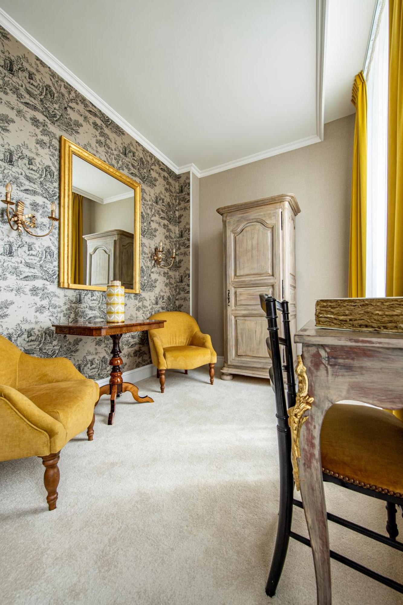 Hotel De La Poste 阿瓦隆 外观 照片