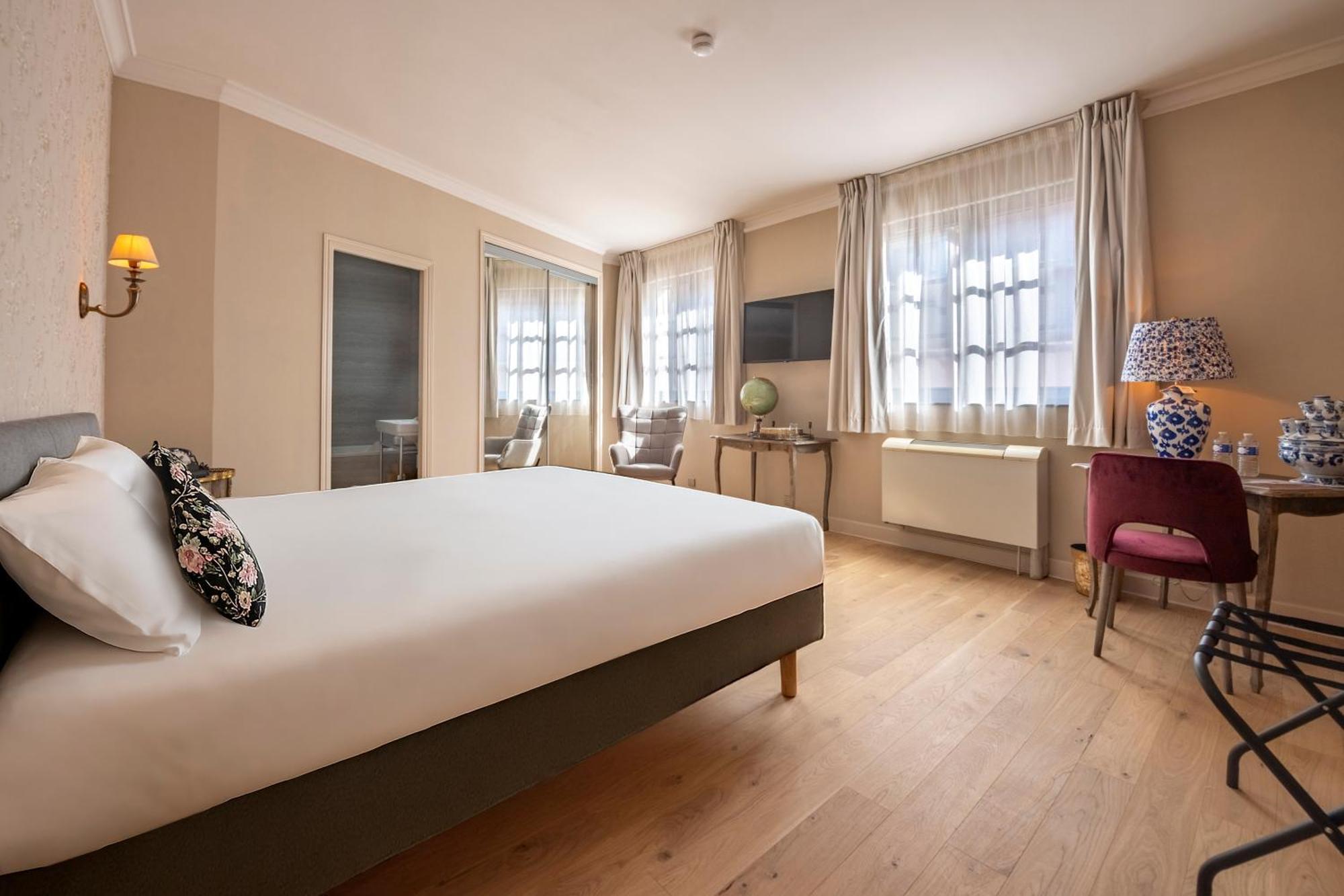 Hotel De La Poste 阿瓦隆 外观 照片